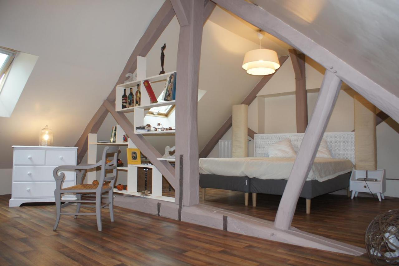 Le Moulin 1826 Bed & Breakfast Houdan Eksteriør bilde